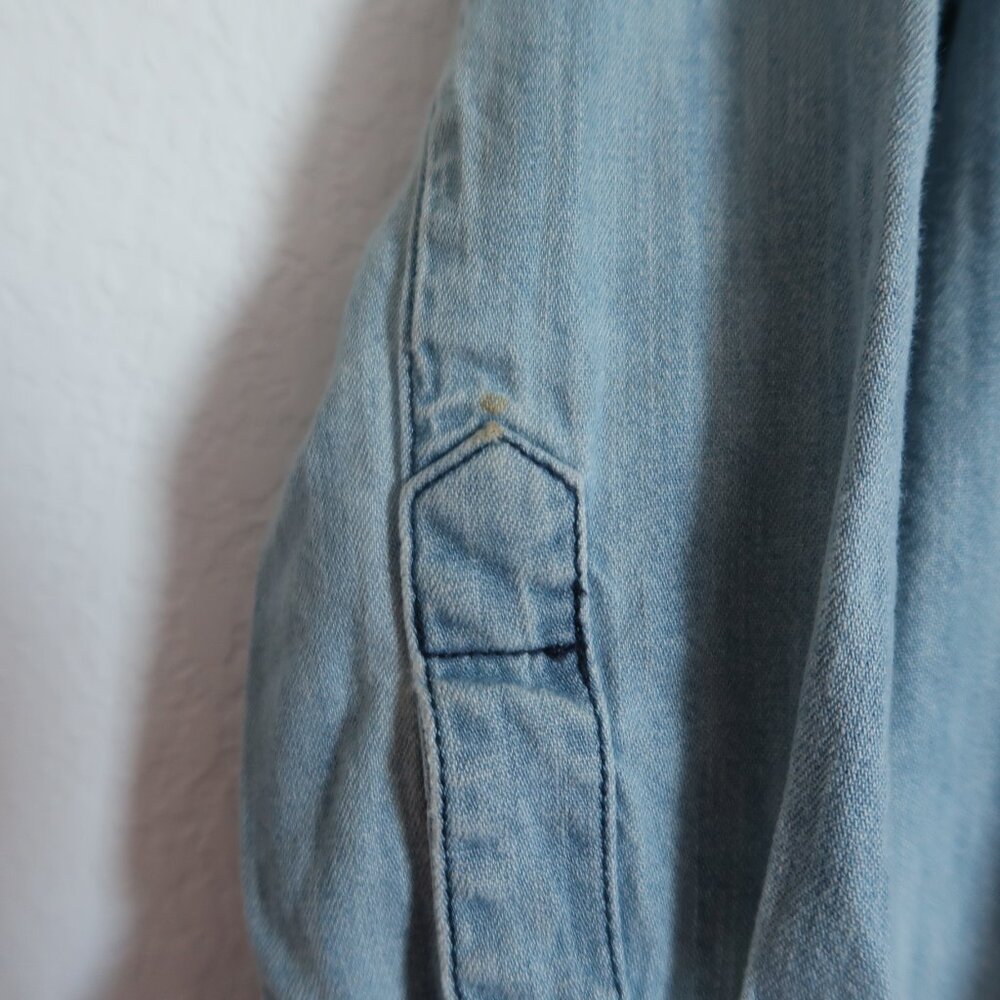 Madewell Chambray Button-Up Shirt - Size Small - Picture 6 of 8